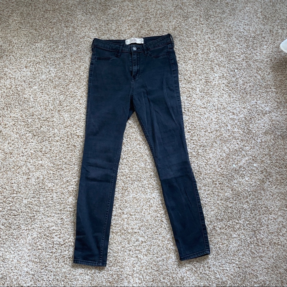 Black Hollister skinny jeans size 3 short; high rise jegging